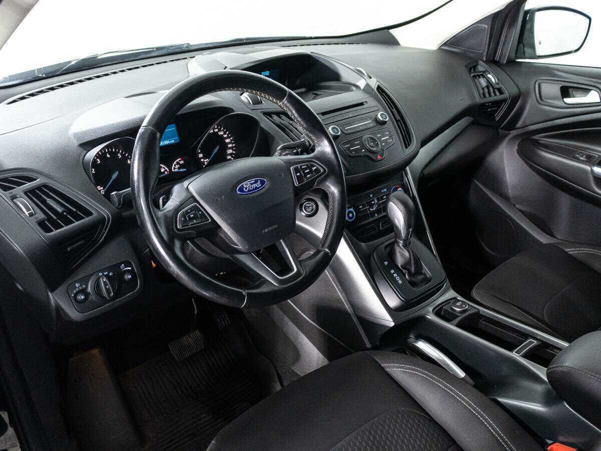 Ford Kuga с пробегом — 2017 год. Фото: #10