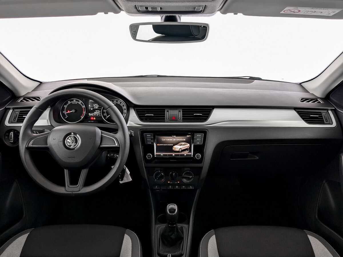 Skoda Rapid с пробегом — 2018 год. Фото: #11