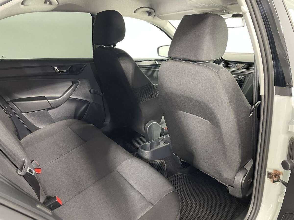 Skoda Rapid с пробегом — 2019 год. Фото: #16