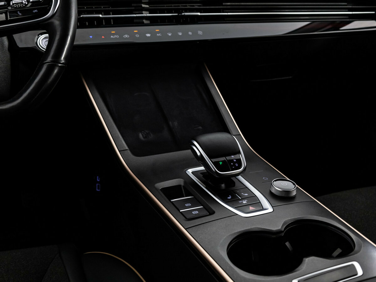 OMODA C5 с пробегом — 2023 год. Фото: #10