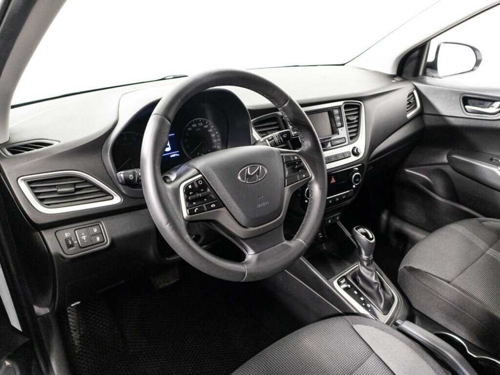 Hyundai Solaris с пробегом — 2017 год. Фото: #10
