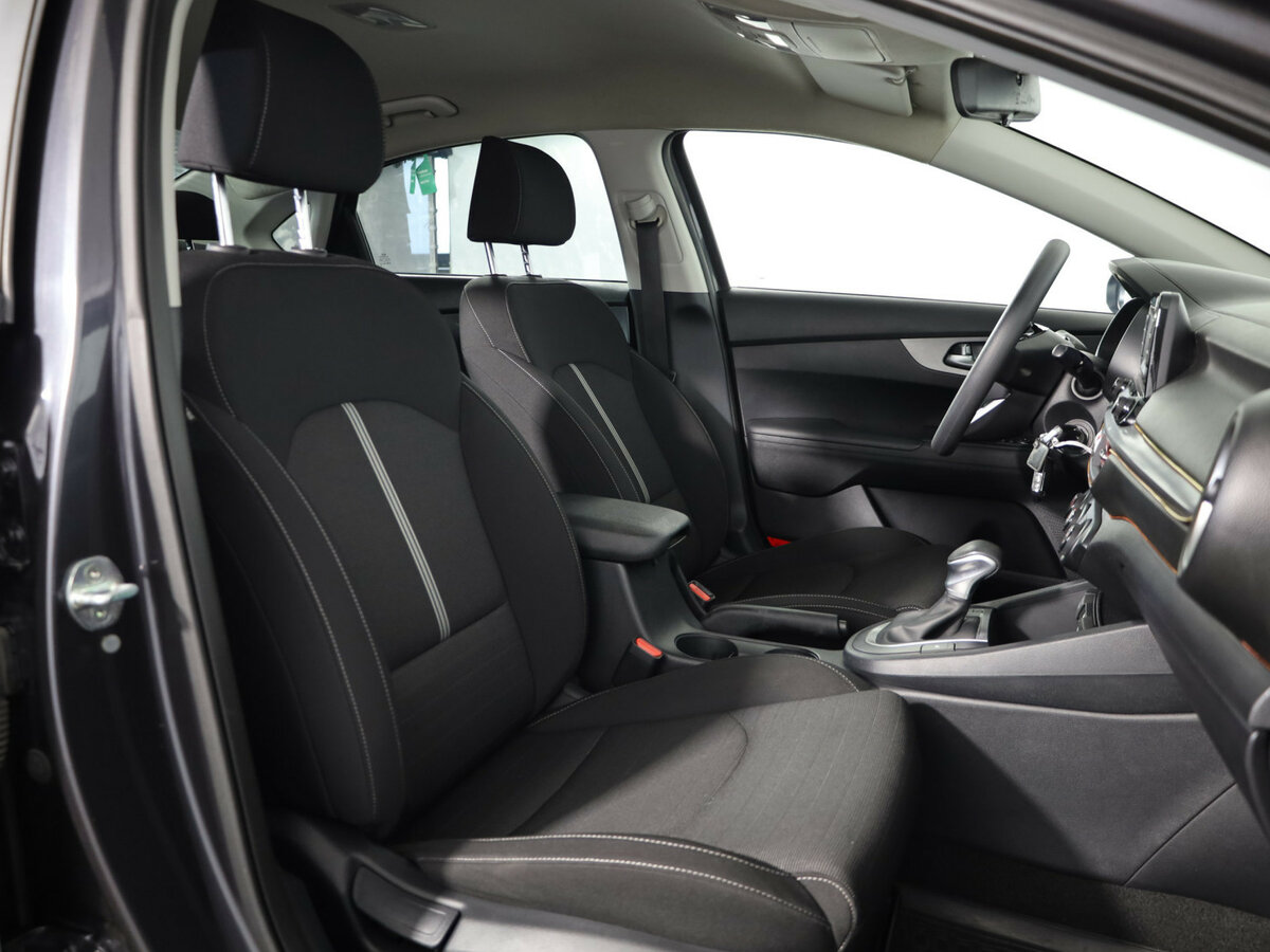 Kia Cerato с пробегом — 2018 год. Фото: #6