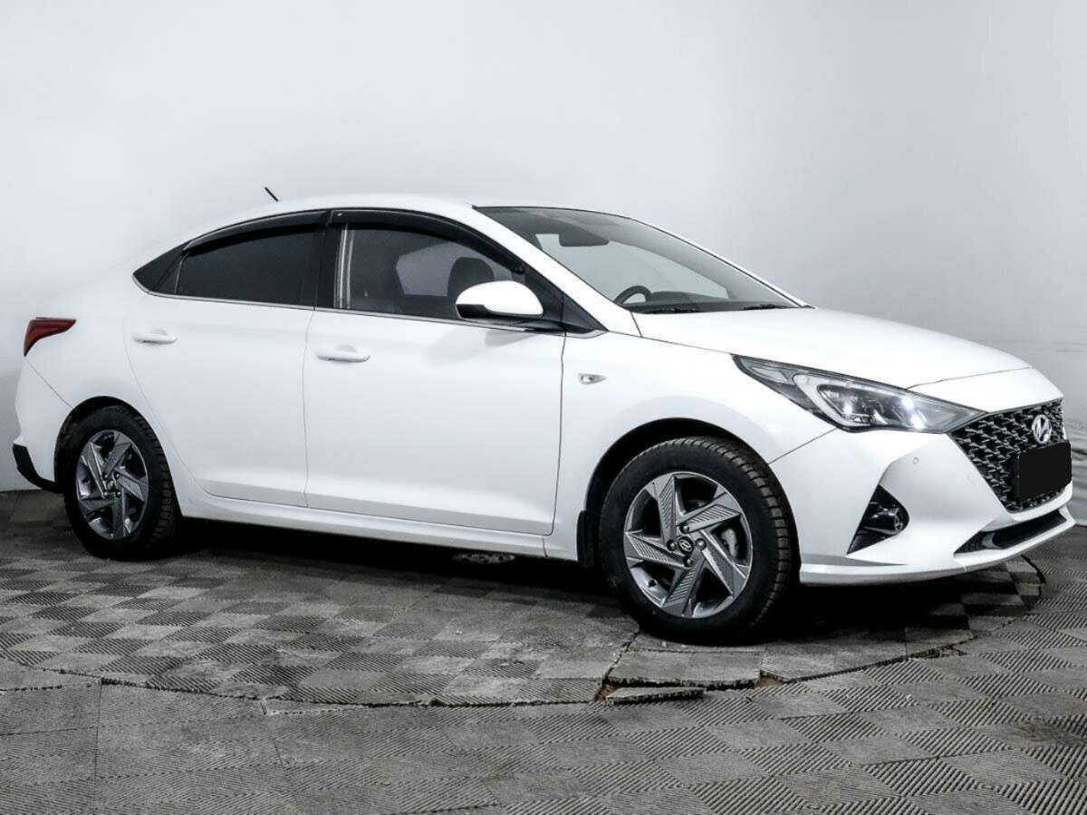 Hyundai Solaris с пробегом — 2021 год. Фото: #2