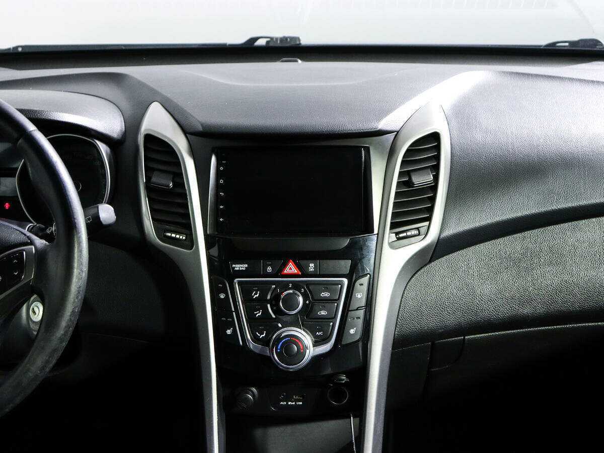 Hyundai i30 с пробегом — 2012 год. Фото: #12