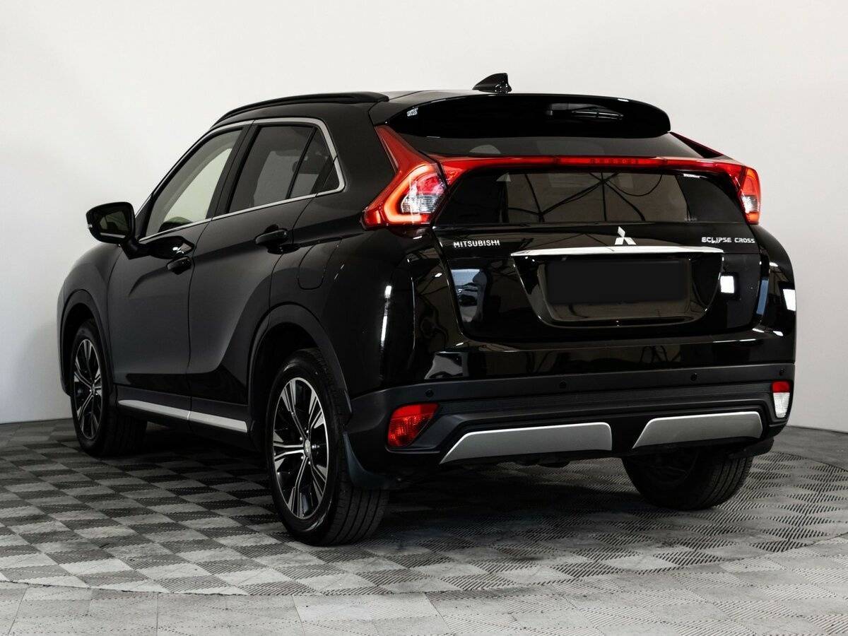 Mitsubishi Eclipse Cross с пробегом — 2018 год. Фото: #7