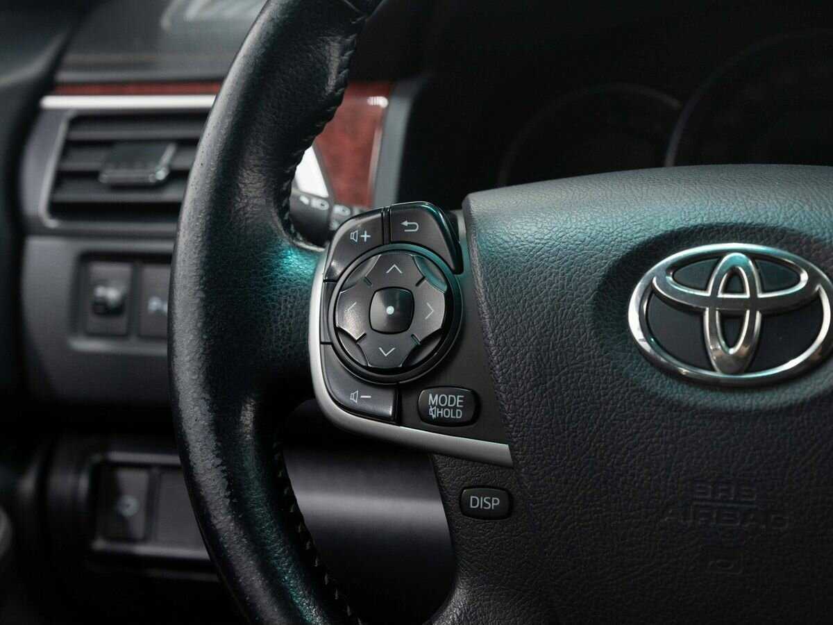 Toyota Camry с пробегом — 2012 год. Фото: #15