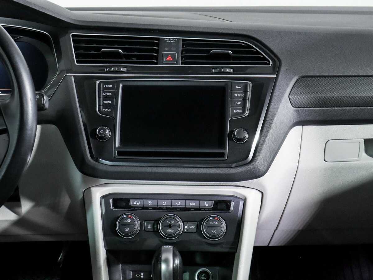 Volkswagen Tiguan с пробегом — 2016 год. Фото: #9
