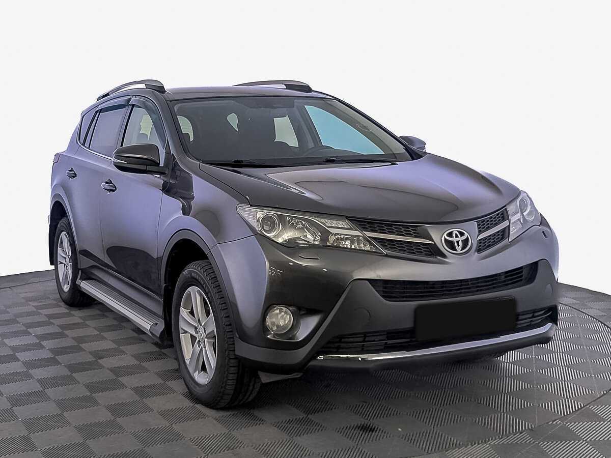 Toyota RAV4 с пробегом — 2014 год. Фото: #2