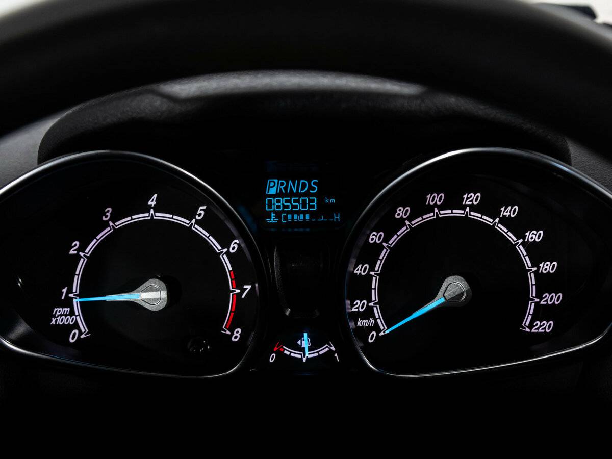 Ford Fiesta с пробегом — 2016 год. Фото: #16