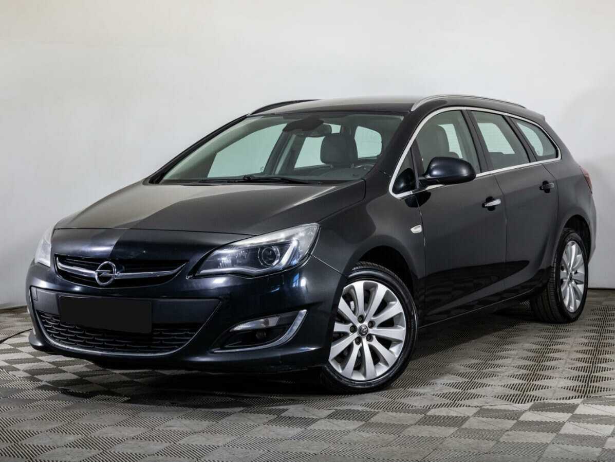 Opel Astra с пробегом — 2012 год. Фото: #0