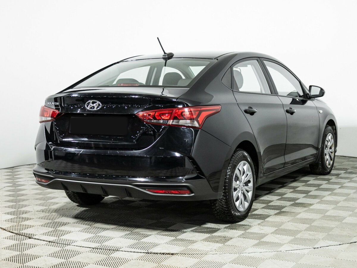 Hyundai Solaris с пробегом — 2022 год. Фото: #4