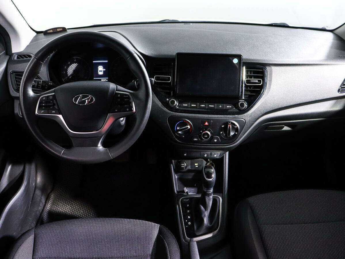Hyundai Solaris с пробегом — 2020 год. Фото: #10