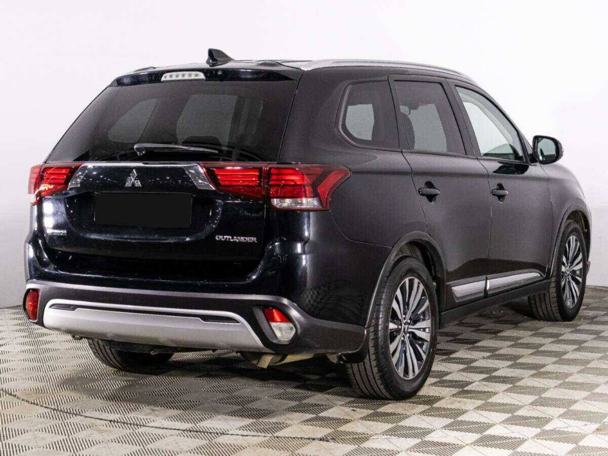 Mitsubishi Outlander с пробегом — 2020 год. Фото: #4