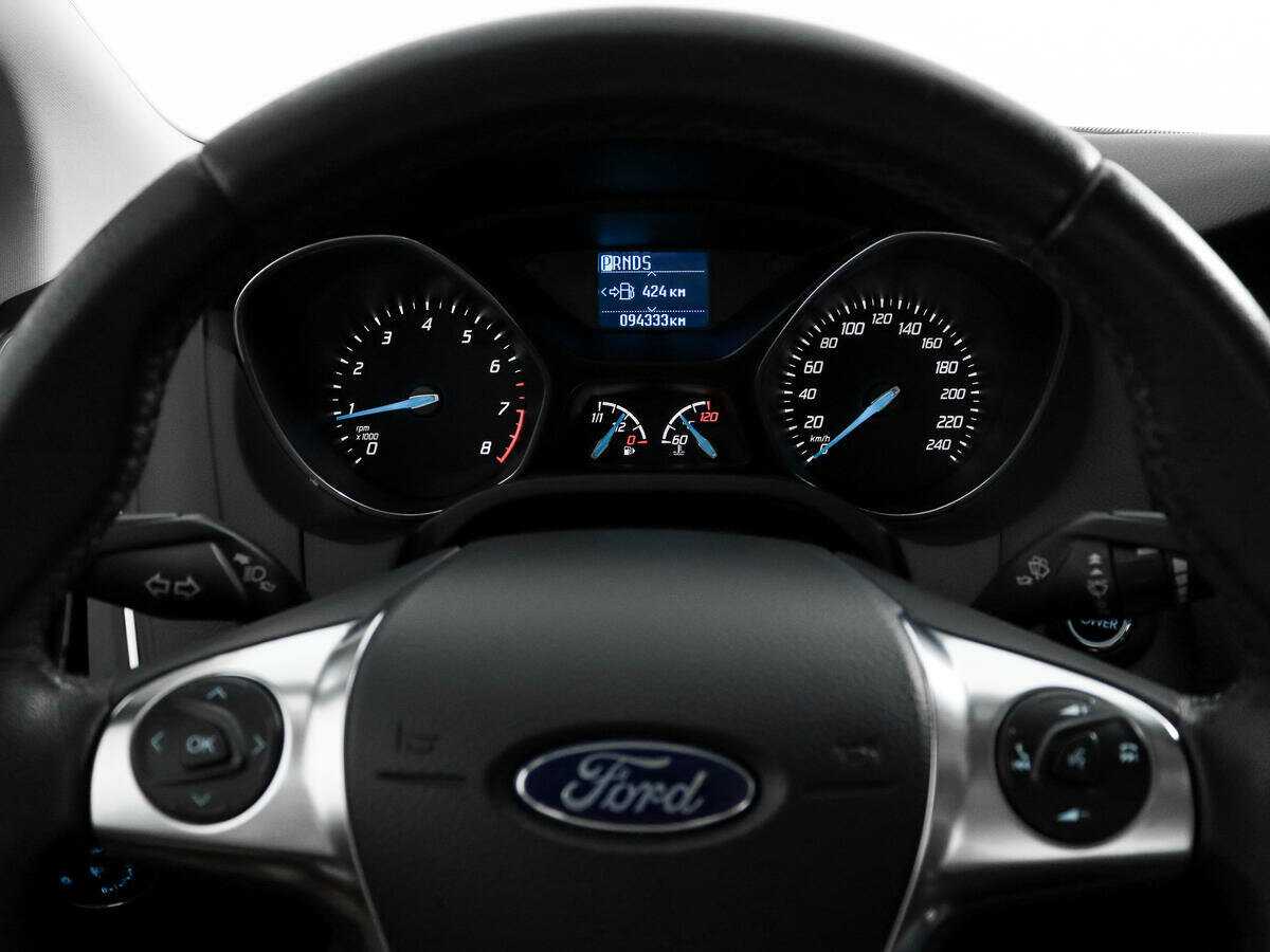 Ford Focus с пробегом — 2013 год. Фото: #17