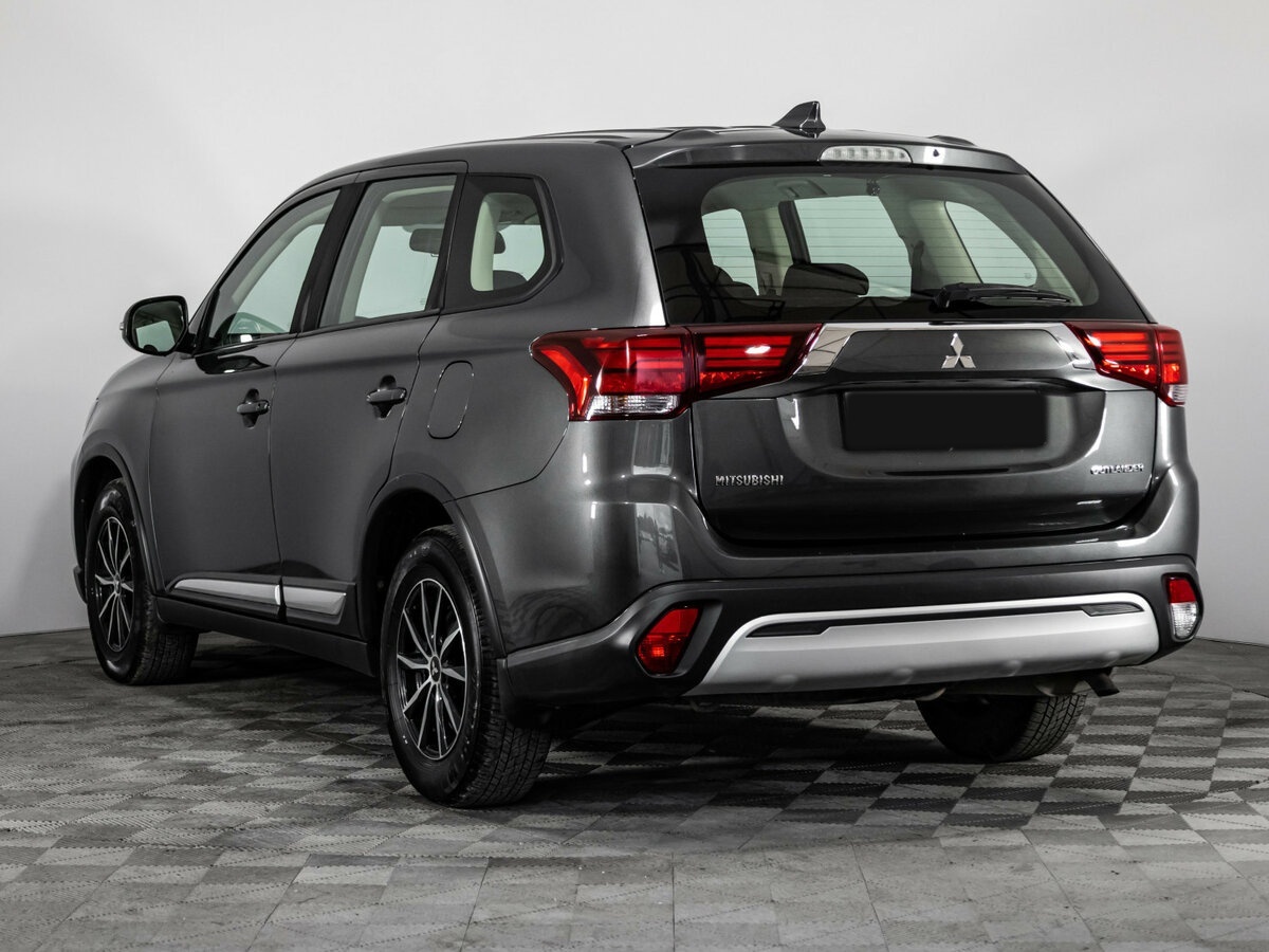 Mitsubishi Outlander с пробегом — 2019 год. Фото: #5