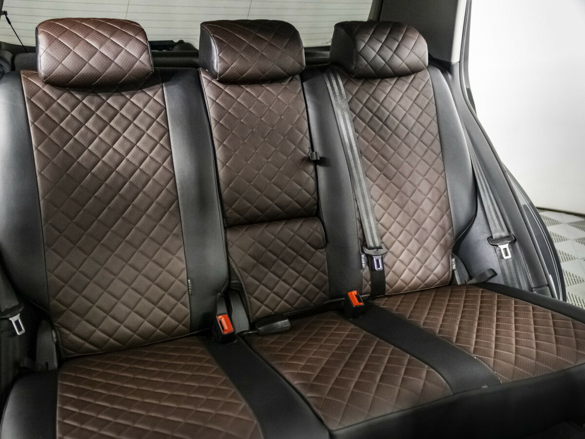 Volkswagen Golf Plus с пробегом — 2013 год. Фото: #11