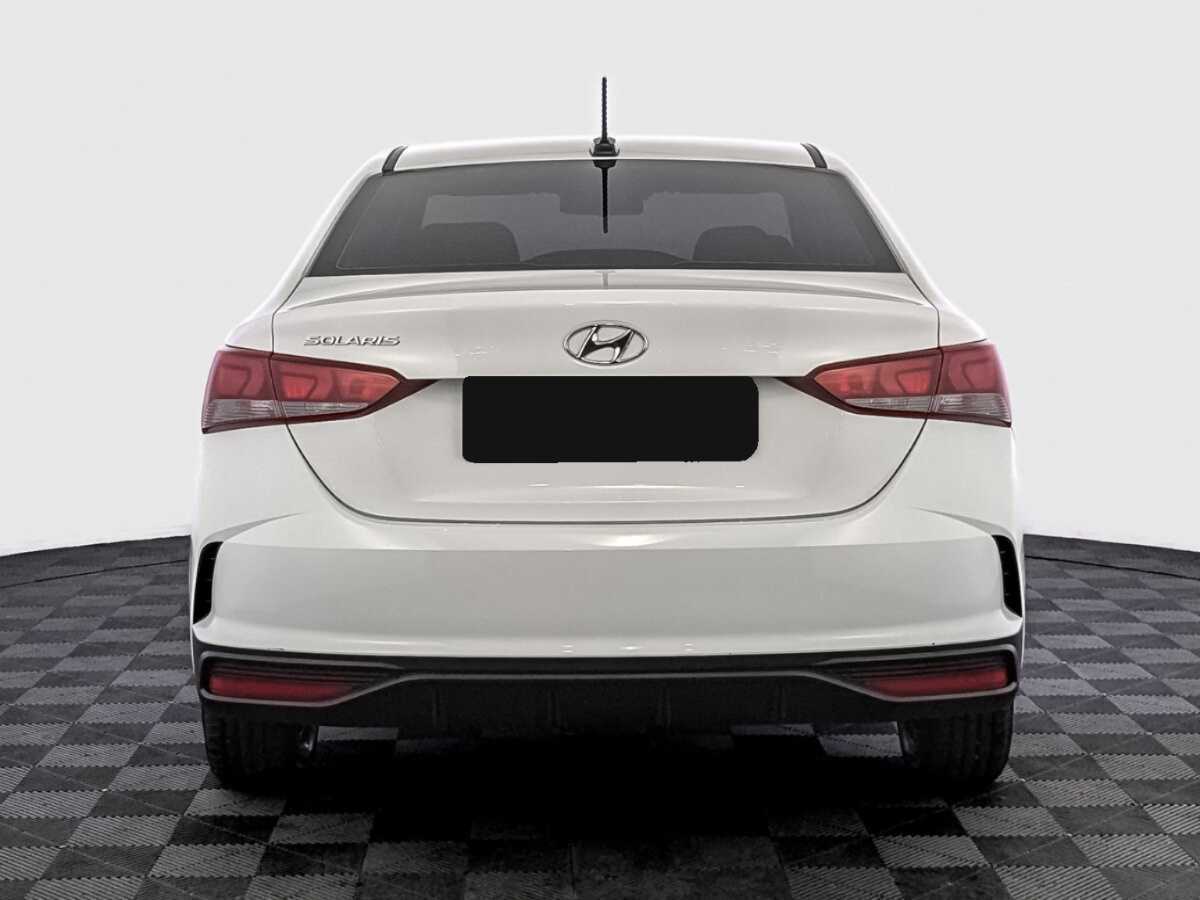 Hyundai Solaris с пробегом — 2022 год. Фото: #5