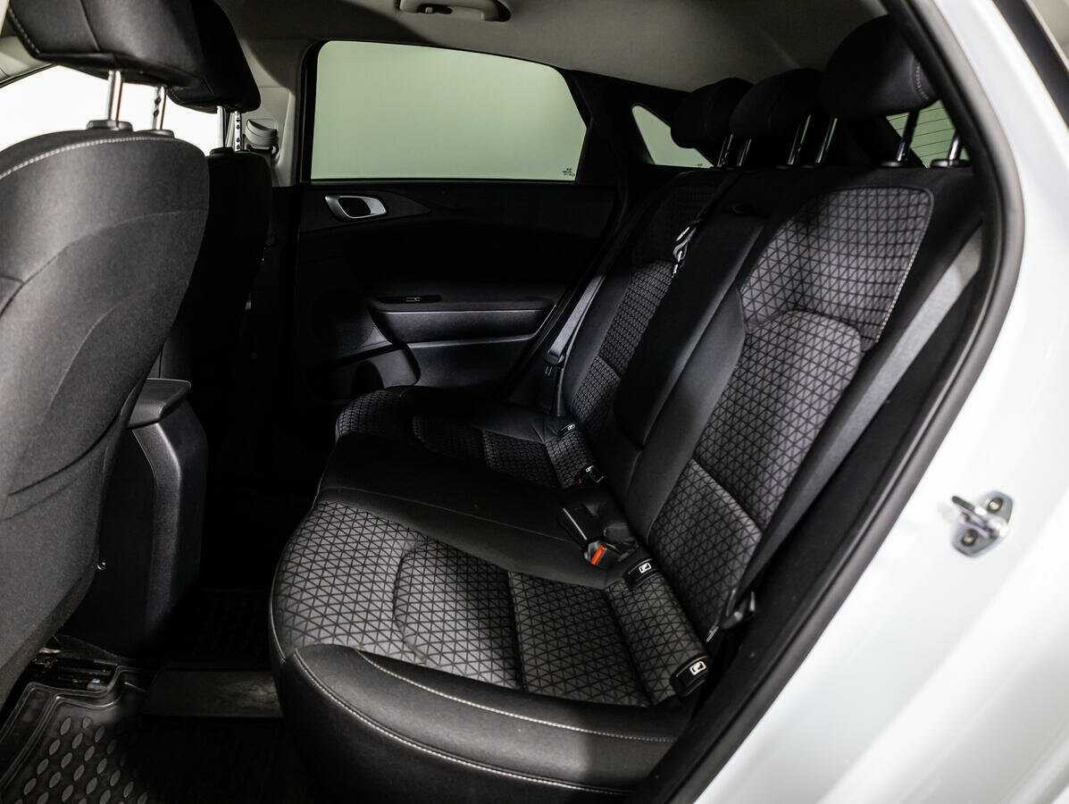 Kia Ceed с пробегом — 2019 год. Фото: #9