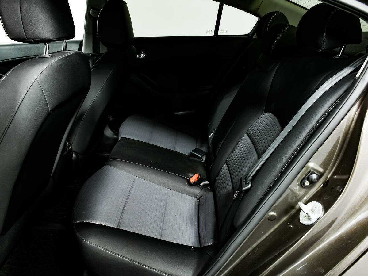 Kia Cerato с пробегом — 2014 год. Фото: #11