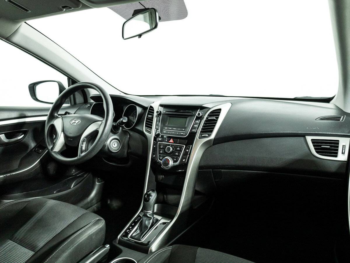 Hyundai i30 с пробегом — 2015 год. Фото: #8