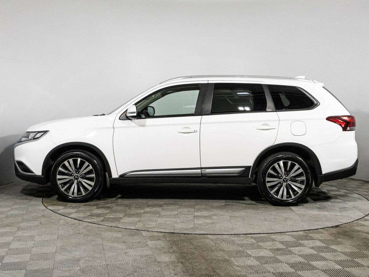 Mitsubishi Outlander с пробегом — 2020 год. Фото: #7