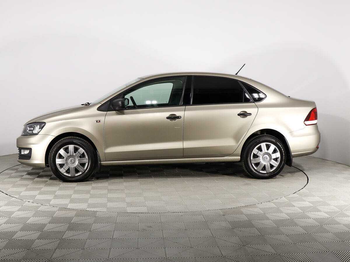 Volkswagen Polo с пробегом — 2016 год. Фото: #3