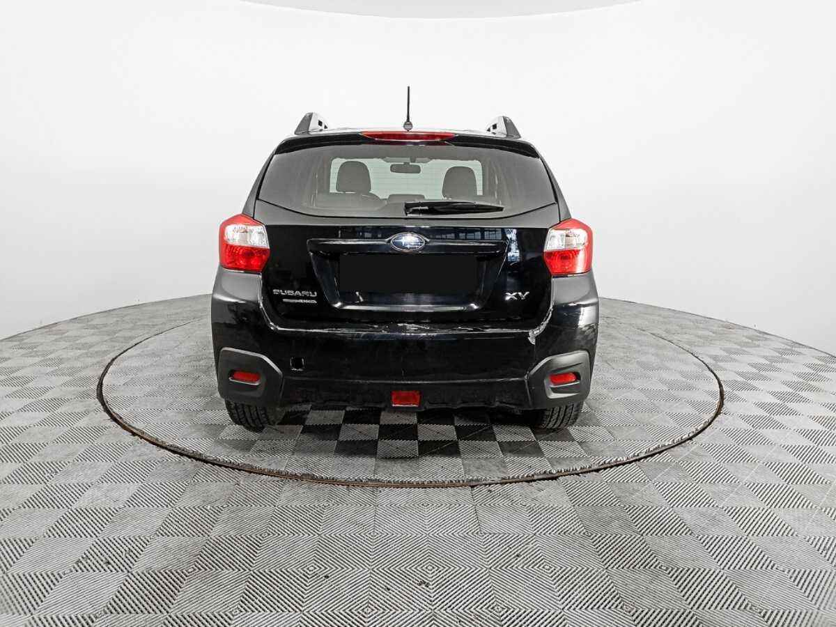 Subaru XV с пробегом — 2012 год. Фото: #3