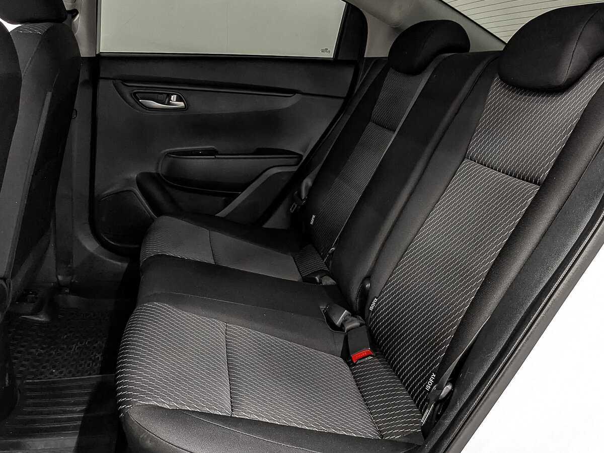 Kia Rio с пробегом — 2017 год. Фото: #17