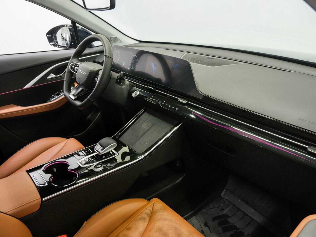 OMODA C5 с пробегом — 2024 год. Фото: #6