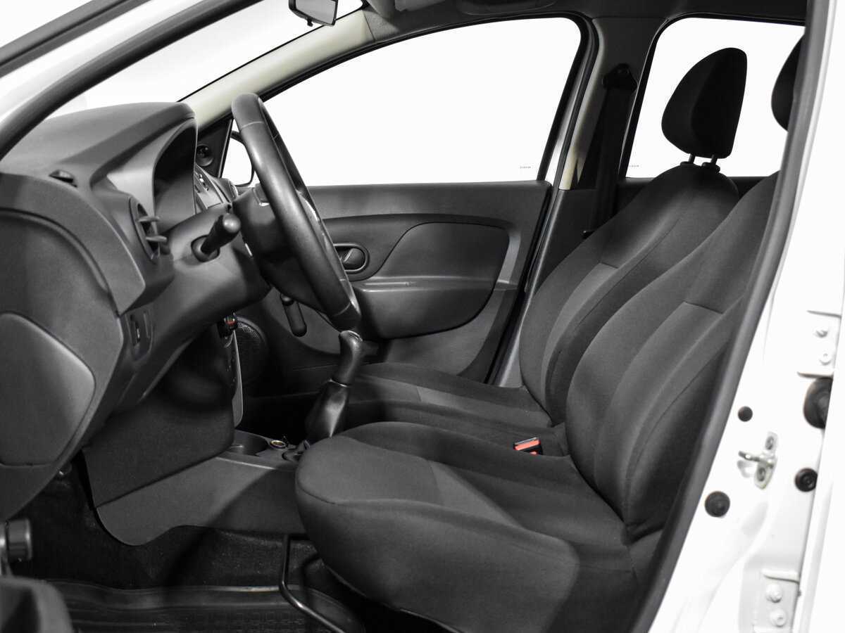 Renault Logan с пробегом — 2020 год. Фото: #9