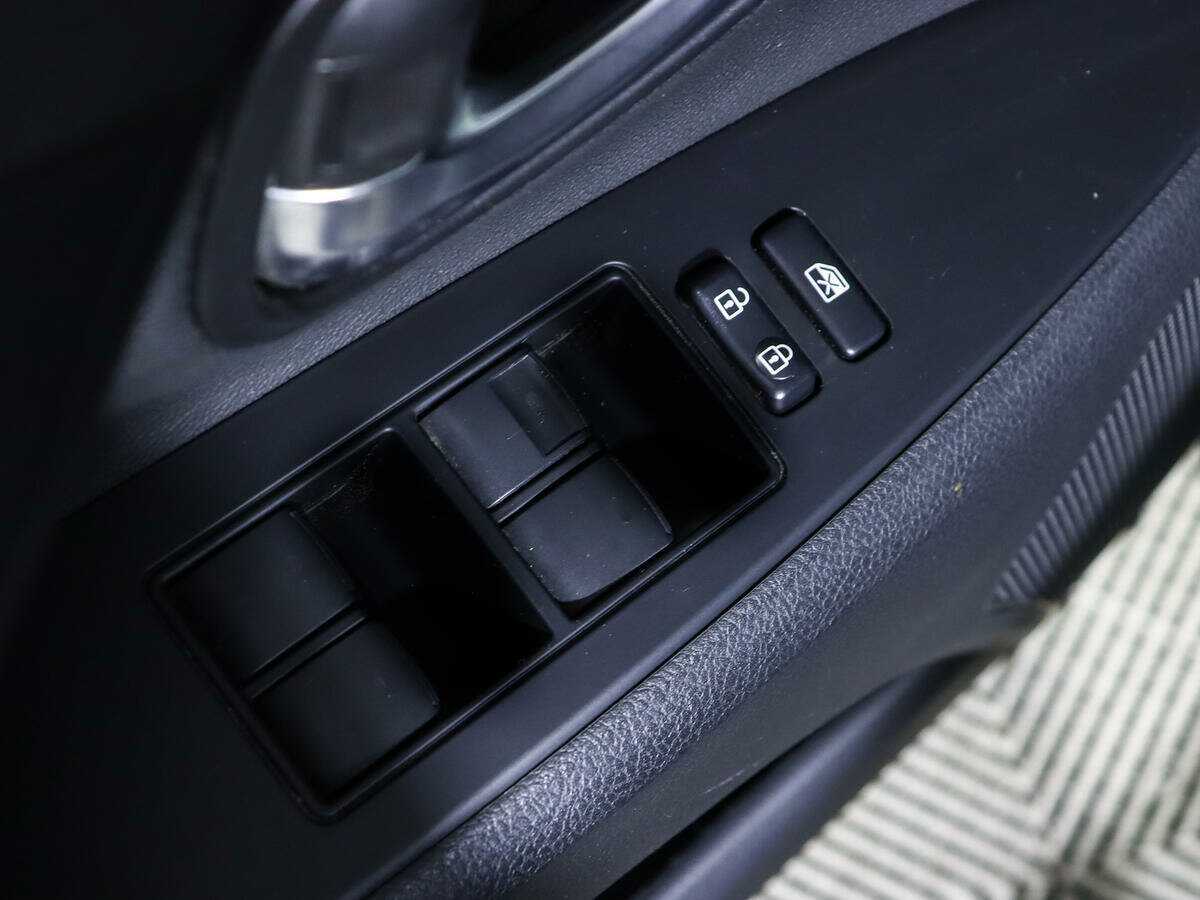 Toyota Avensis с пробегом — 2018 год. Фото: #13