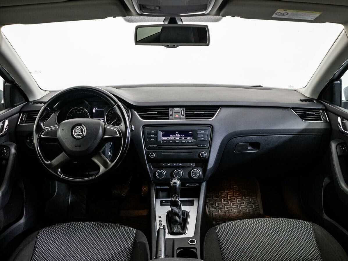 Skoda Octavia с пробегом — 2014 год. Фото: #12
