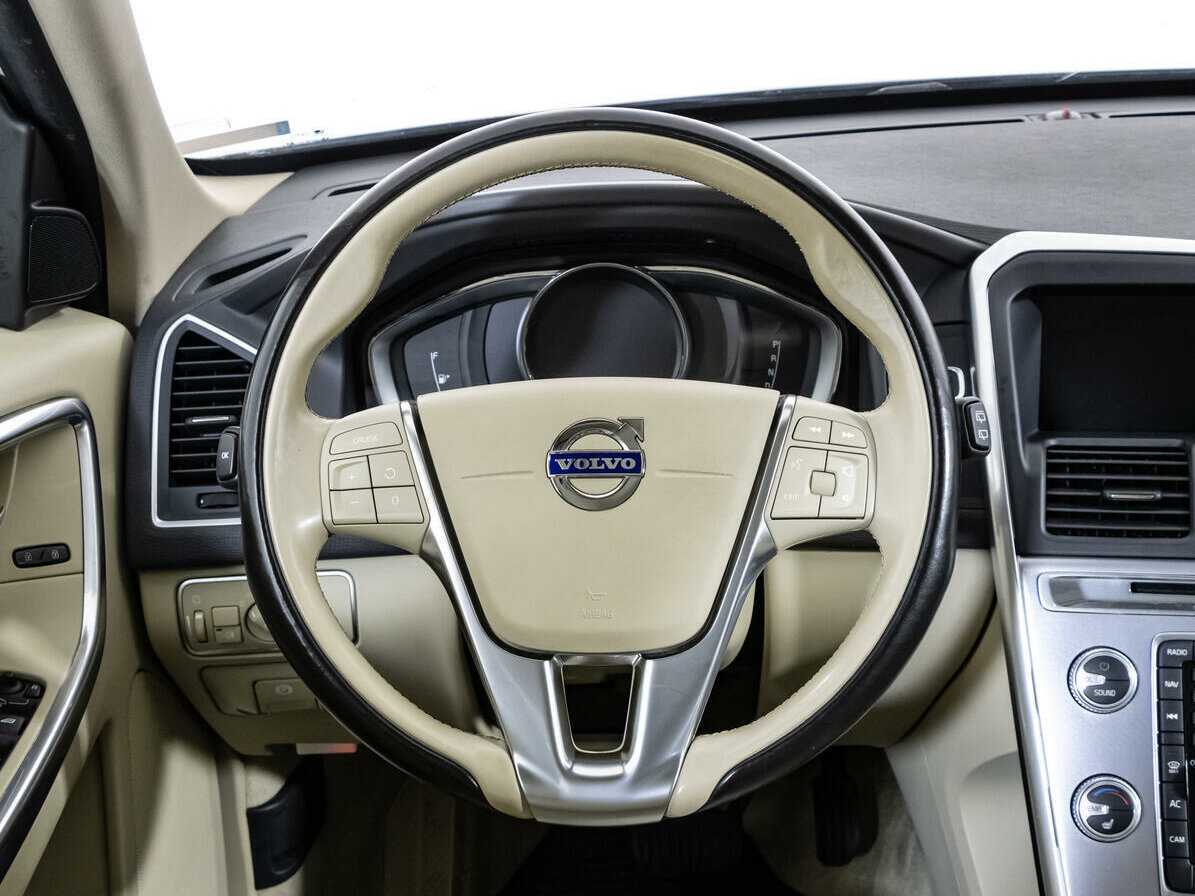 Volvo XC60 с пробегом — 2016 год. Фото: #7
