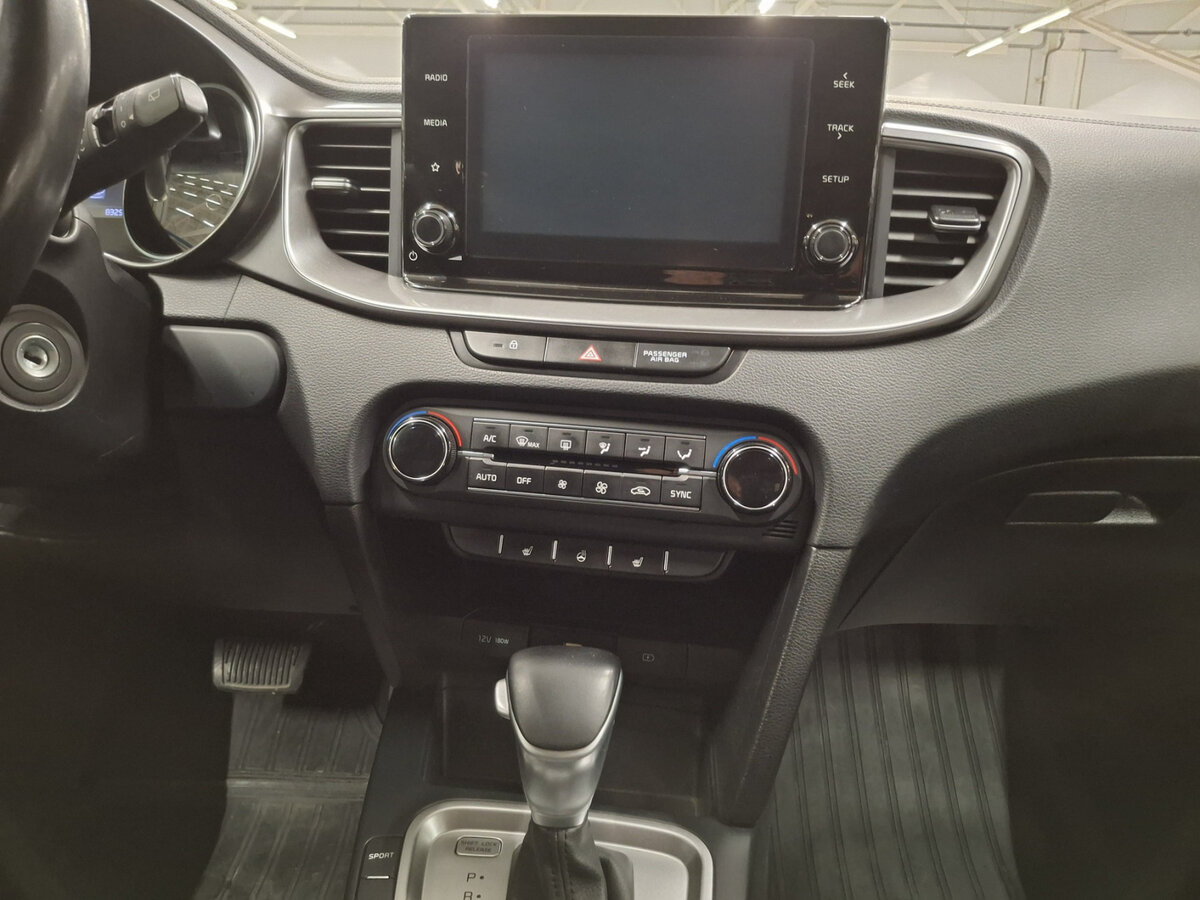 Kia XCeed с пробегом — 2020 год. Фото: #14