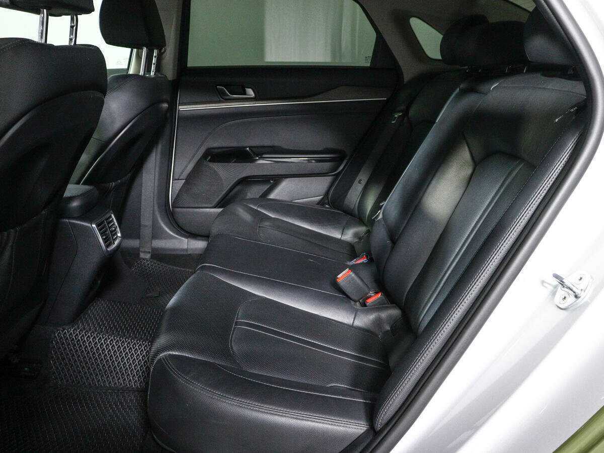 Kia K5 с пробегом — 2020 год. Фото: #9