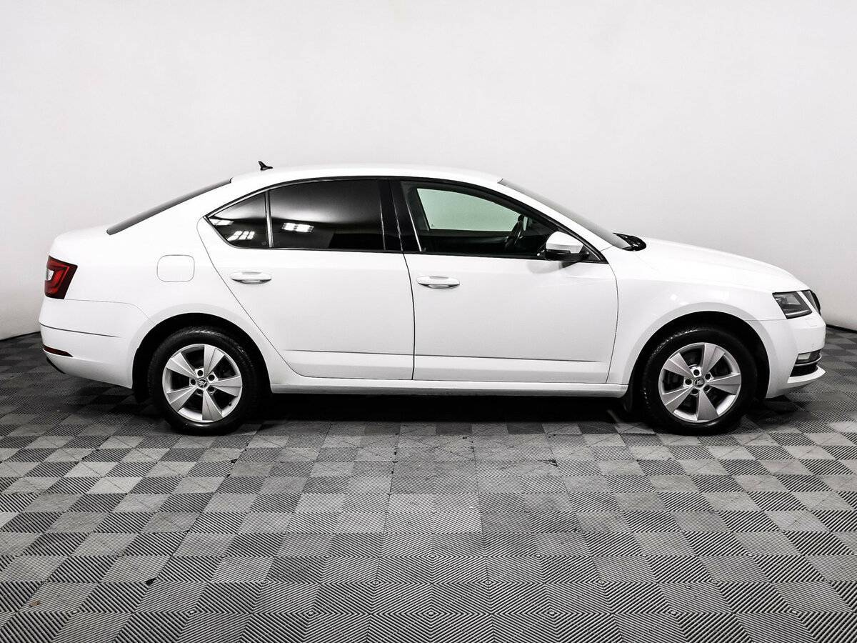 Skoda Octavia с пробегом — 2017 год. Фото: #3