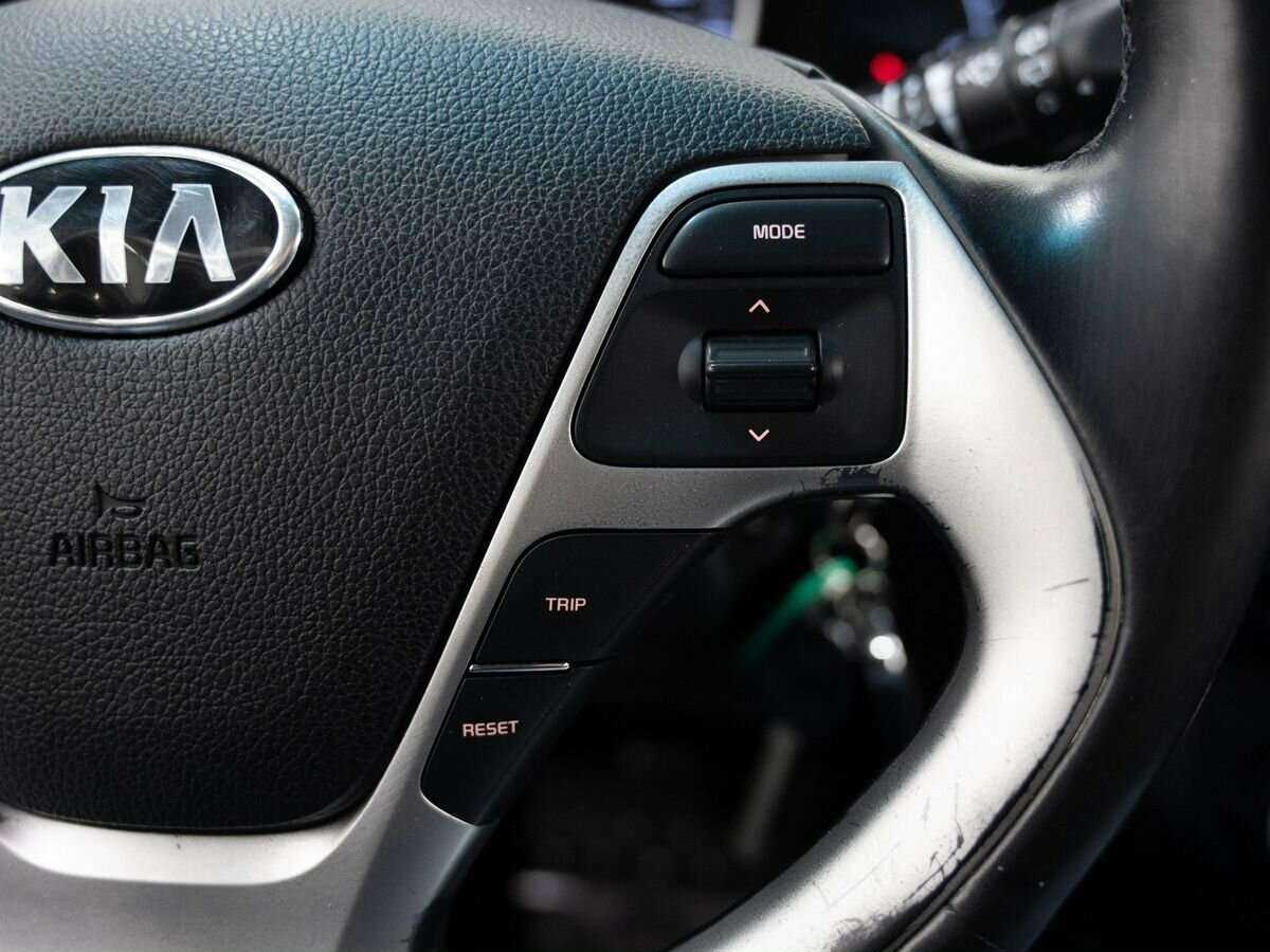 Kia Rio с пробегом — 2017 год. Фото: #18