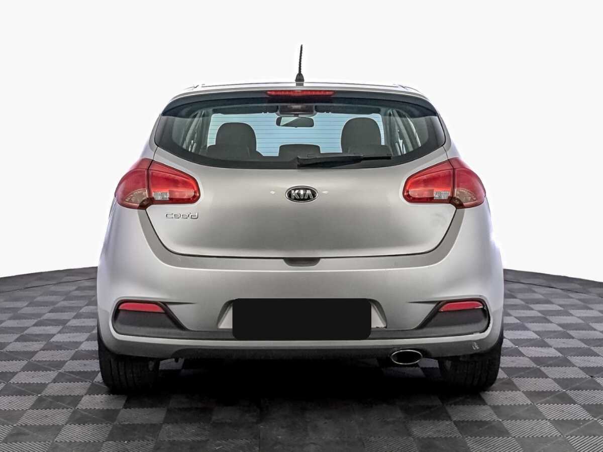 Kia Ceed с пробегом — 2015 год. Фото: #5