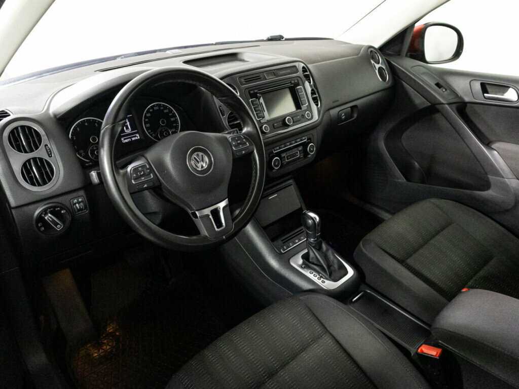 Volkswagen Tiguan с пробегом — 2012 год. Фото: #10