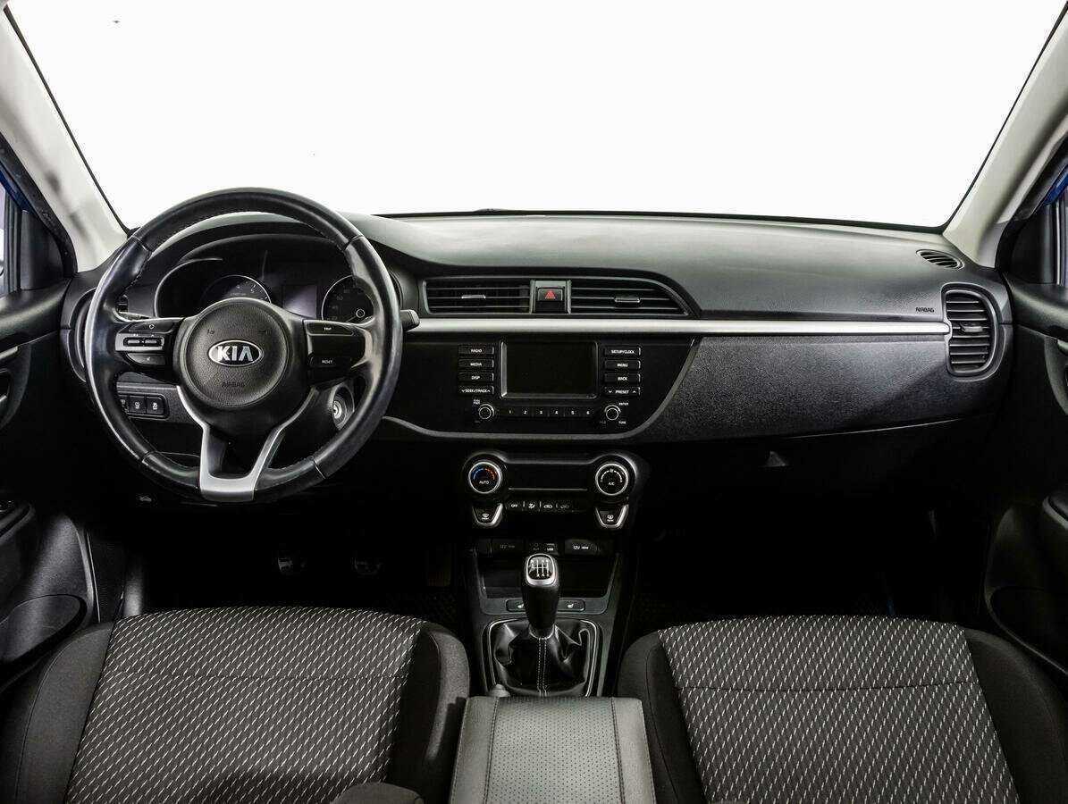 Kia Rio с пробегом — 2017 год. Фото: #7