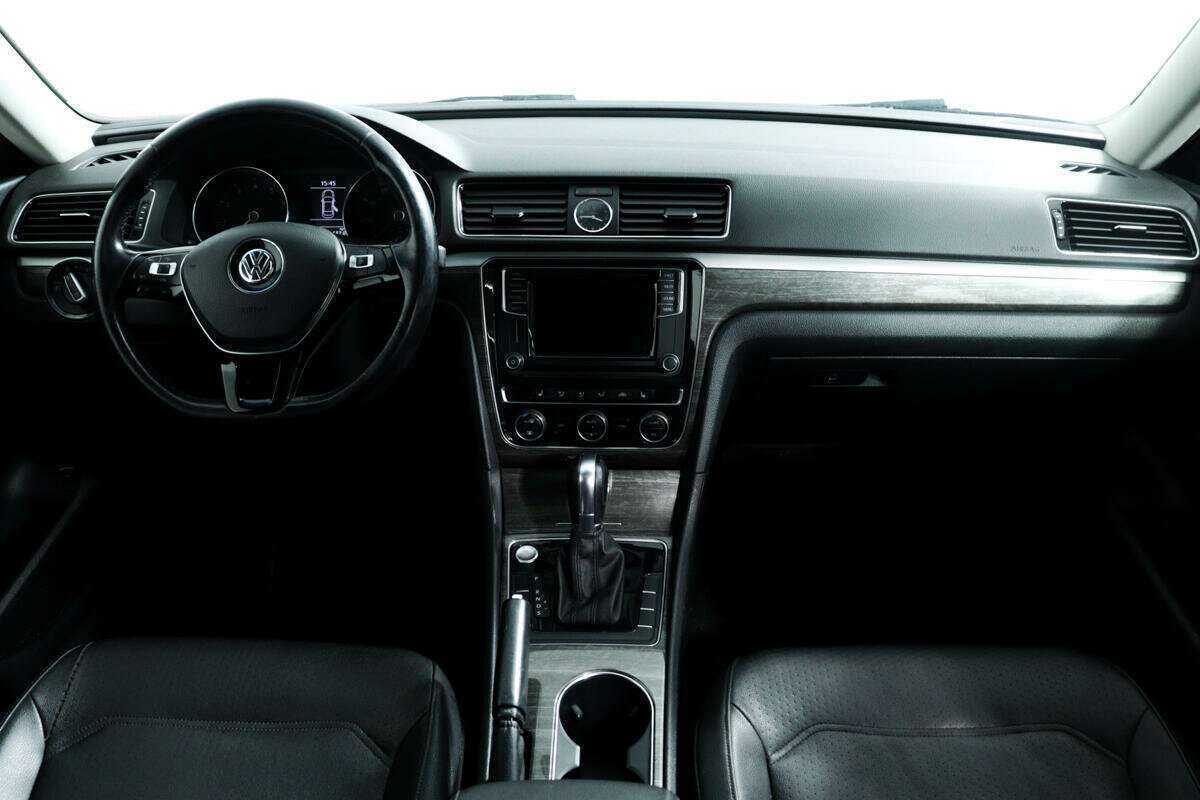 Volkswagen Passat с пробегом — 2017 год. Фото: #10