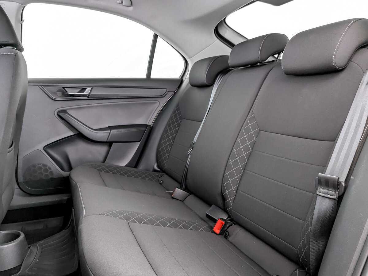 Skoda Rapid с пробегом — 2020 год. Фото: #9