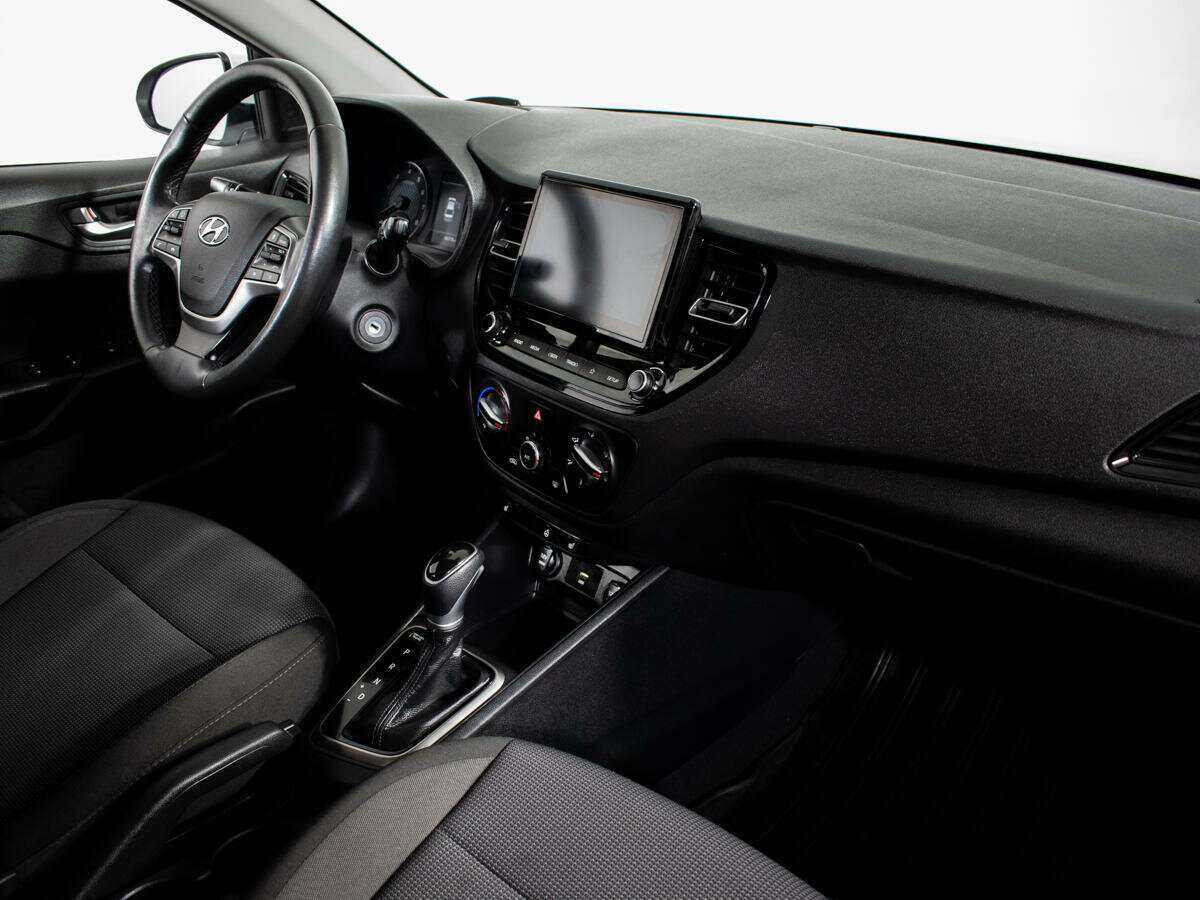 Hyundai Solaris с пробегом — 2020 год. Фото: #7