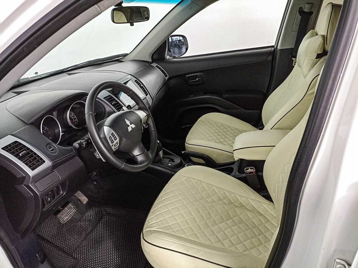 Mitsubishi Outlander с пробегом — 2012 год. Фото: #15