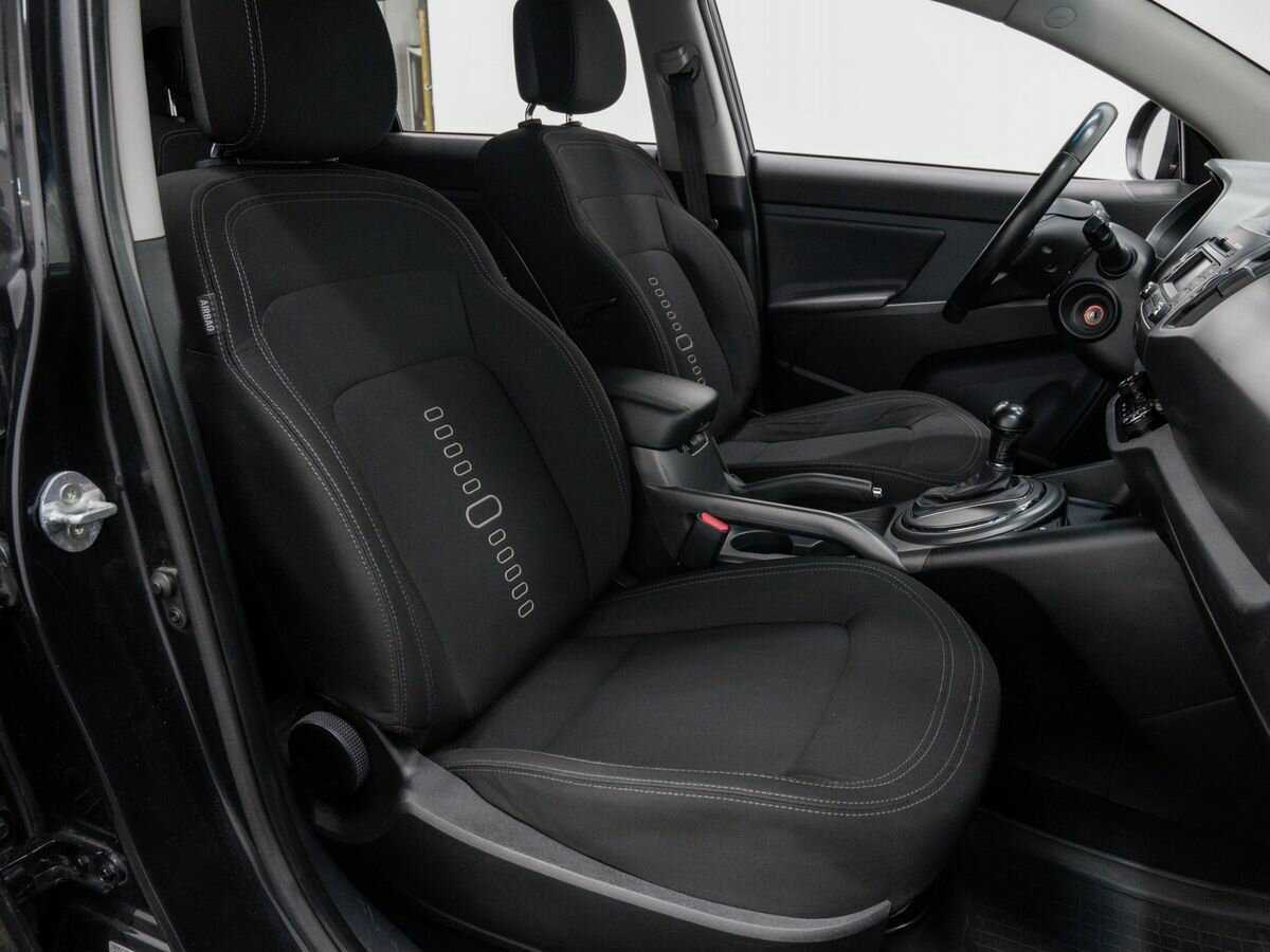 Kia Sportage с пробегом — 2012 год. Фото: #7