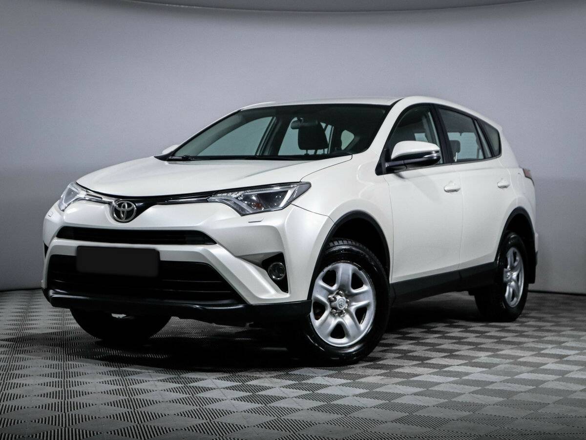 Toyota RAV4 с пробегом — 2017 год. Фото: #0