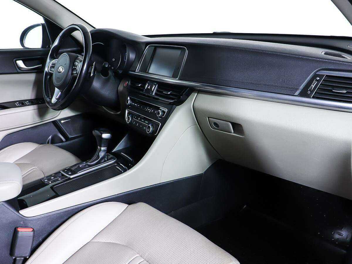 Kia Optima с пробегом — 2017 год. Фото: #8