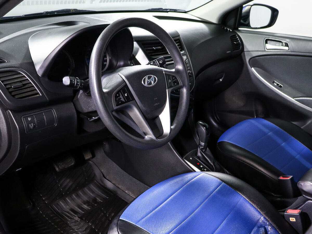 Hyundai Solaris с пробегом — 2015 год. Фото: #13