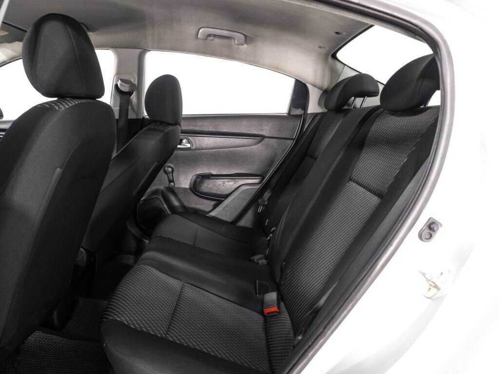 Kia Rio с пробегом — 2019 год. Фото: #9