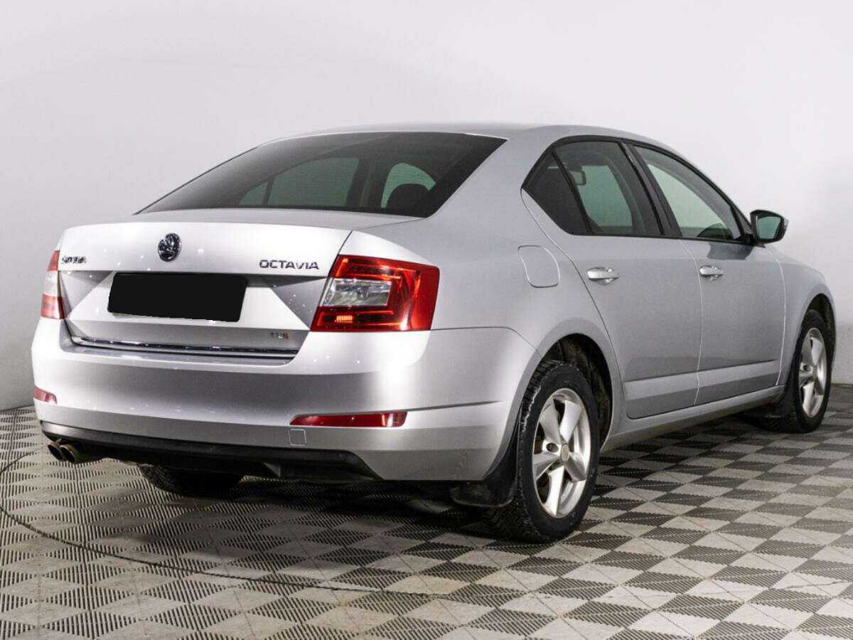 Skoda Octavia с пробегом — 2015 год. Фото: #3